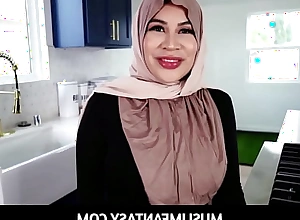 MuslimFantasy- Eyeless Hijab Tie the knot Tokyo Lynn Butt Picayune Longer Resists The brush Marketable Costs
