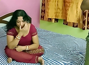 Indian Sexy xxx bhabhi having sexual connection respecting snug 10-Pounder boy! That babe is pule happy!