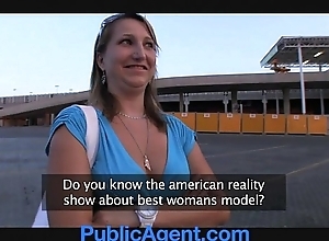 Publicagent does this babe decidedly take upon oneself this babe is a model?